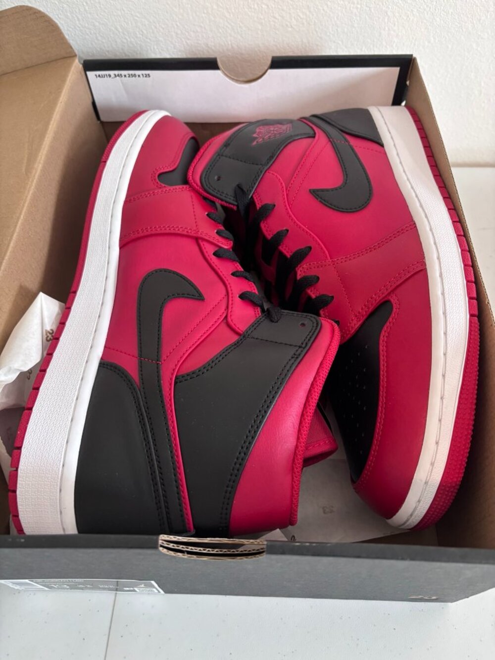 NEW size 13 Nike Air Jordan 1 Black/White/Red Men's Mid Top Sneakers